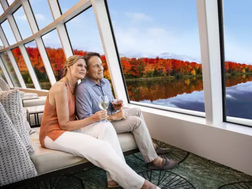 ncl_encore_observation_lounge_grandparents_0336_v2.jpeg