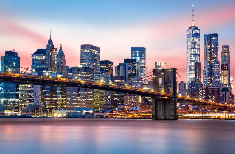 istock-502846306_night_brooklyn-bridge_lower-manhattan_nyc_new-york.jpg