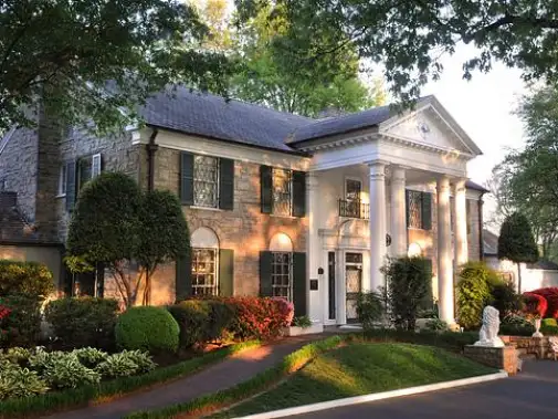 memphis_shelbyco_graceland-1-small.jpg