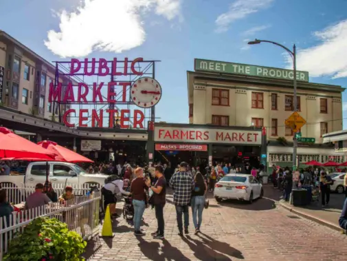 jpeg-optimizer_pike-place-market-3-1.jpg